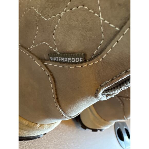 The North Face Neutral Beige Primaloft Insulated Winter Waterproof Boots US 71/2 - Picture 7 of 10